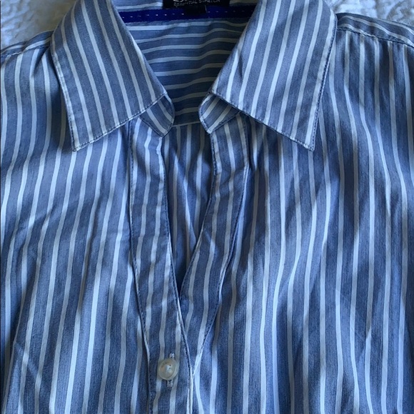 Express Essential stretch button down shirt. - Picture 5 of 5